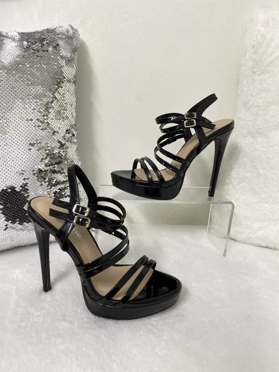 black_sandal_thin_heels (1)